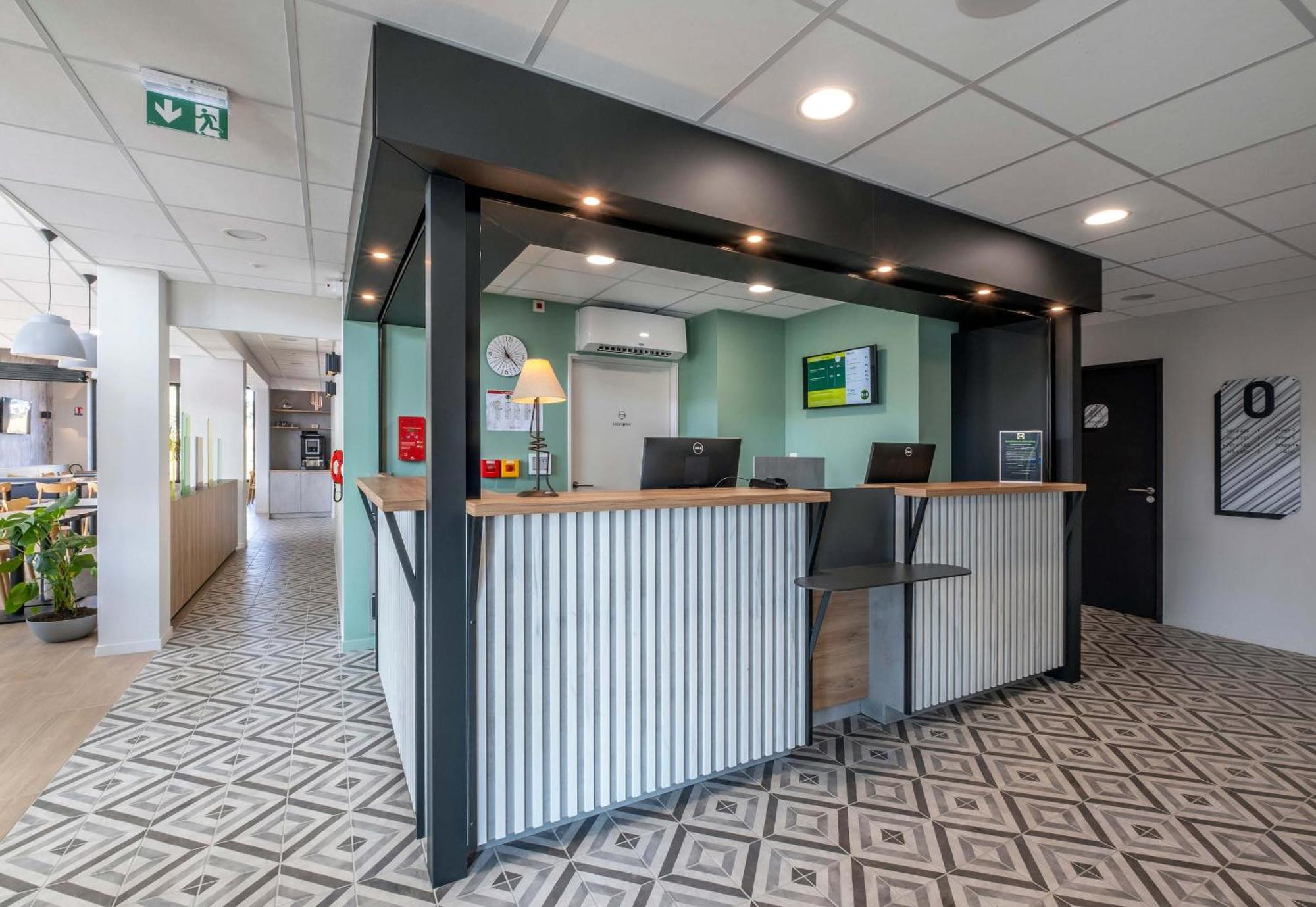 B&B Hotel Saintes Kültér fotó